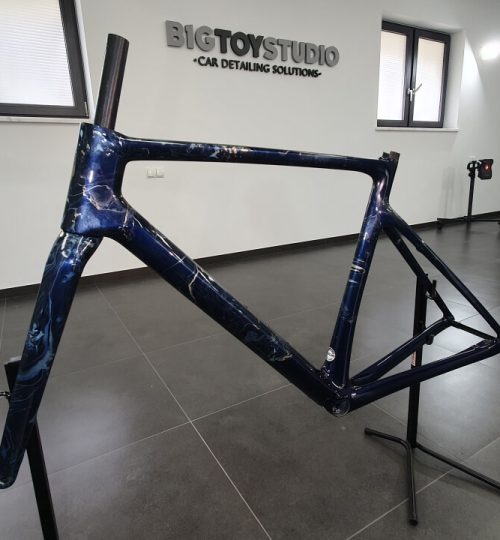 Rama roweru w Auto Detailing BIG TOY STUDIO Kraków Bike Foto 03