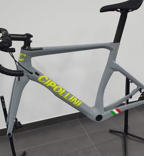 Rama roweru w Auto Detailing BIG TOY STUDIO Kraków Bike Foto 05